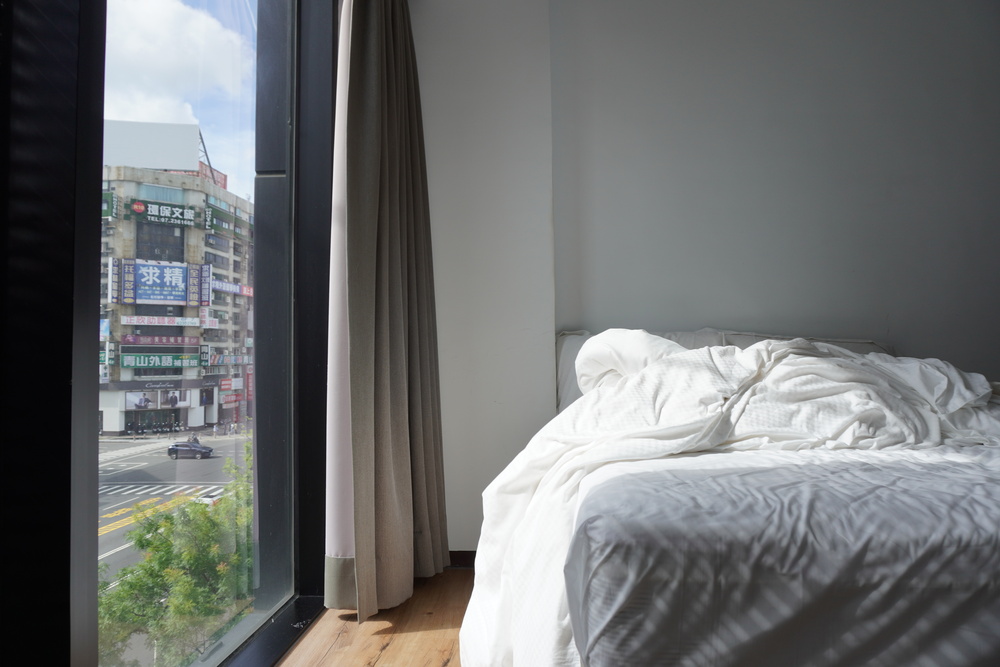 佳適旅舍站前館